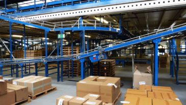 Jak nadać przesyłkę w Paczkomacie