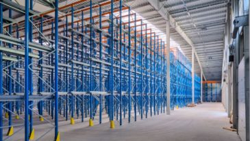 hale wysokiego składowania