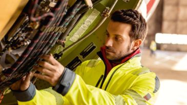 Kurtka przeciwdeszczowa