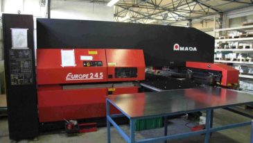 Jak działa prasa rewolwerowa