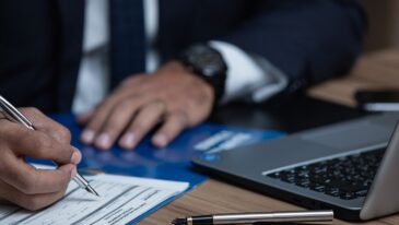 Jak założyć spółkę z o.o