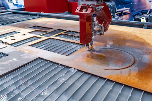 obróbka materiału przy pomocy technologii waterjet