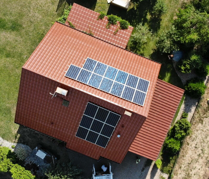 Montaż paneli fotowoltaicznych