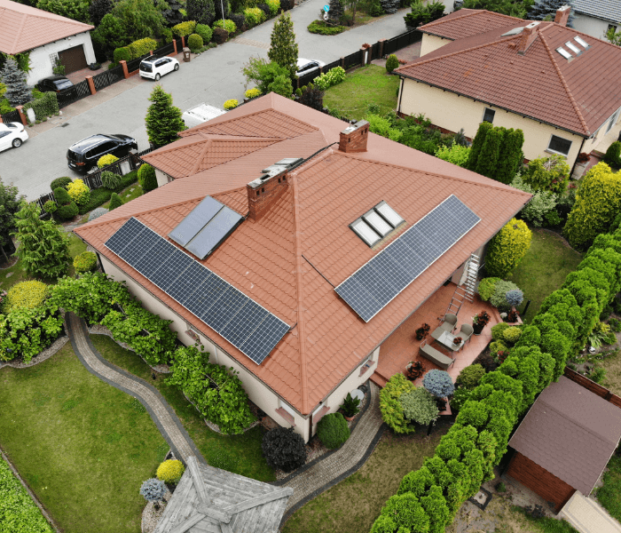 Montaż paneli fotowoltaicznych
