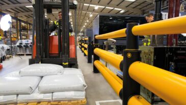 wyposażenie magazynu