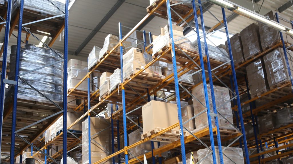 inwestycje w magazyny