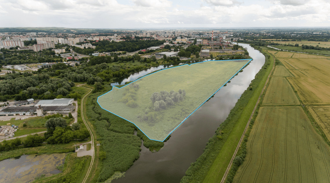 tereny inwestycyjne przy rzece