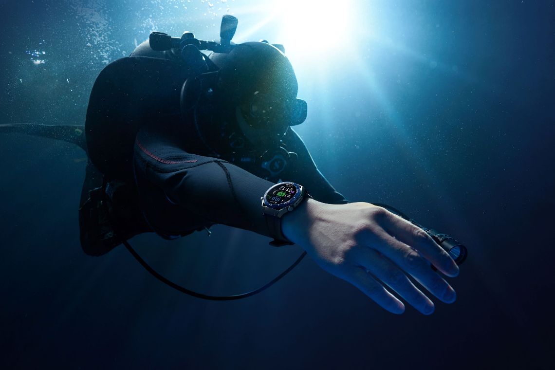smartwatch Huawei Watch Ultimate