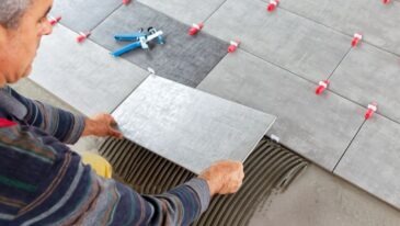 systemy do poziomowania płytek