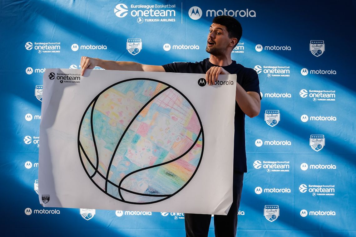 Motorola - Bouncing For Good Poland