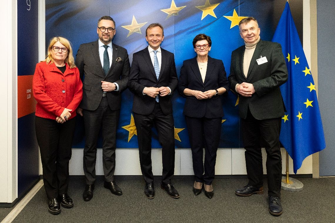 Szefowa KRASP w Brukseli. Nauka wymaga stabilnego finansowania